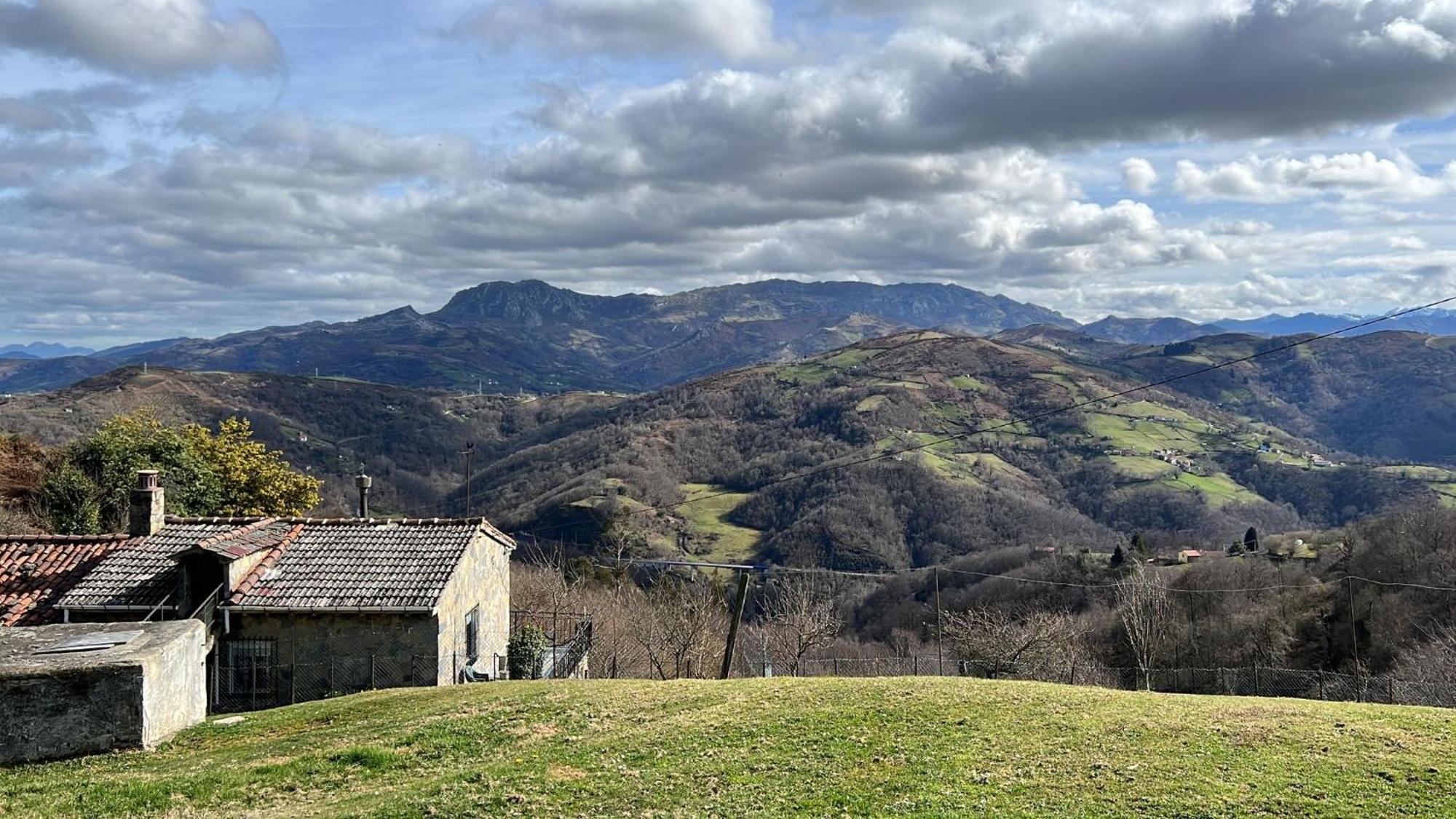 Almastur Rural Villa Siero Exteriör bild