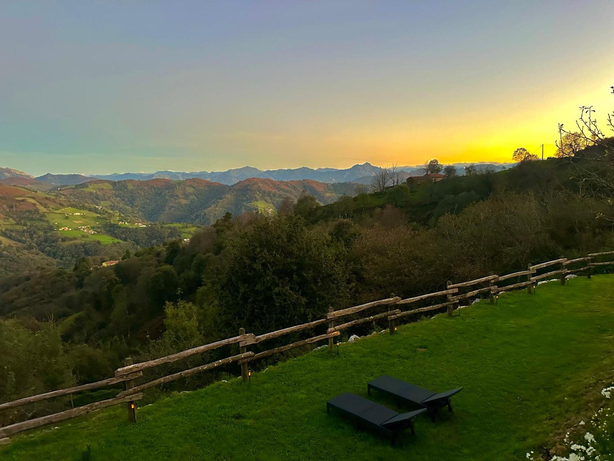 Almastur Rural Villa Siero Exteriör bild