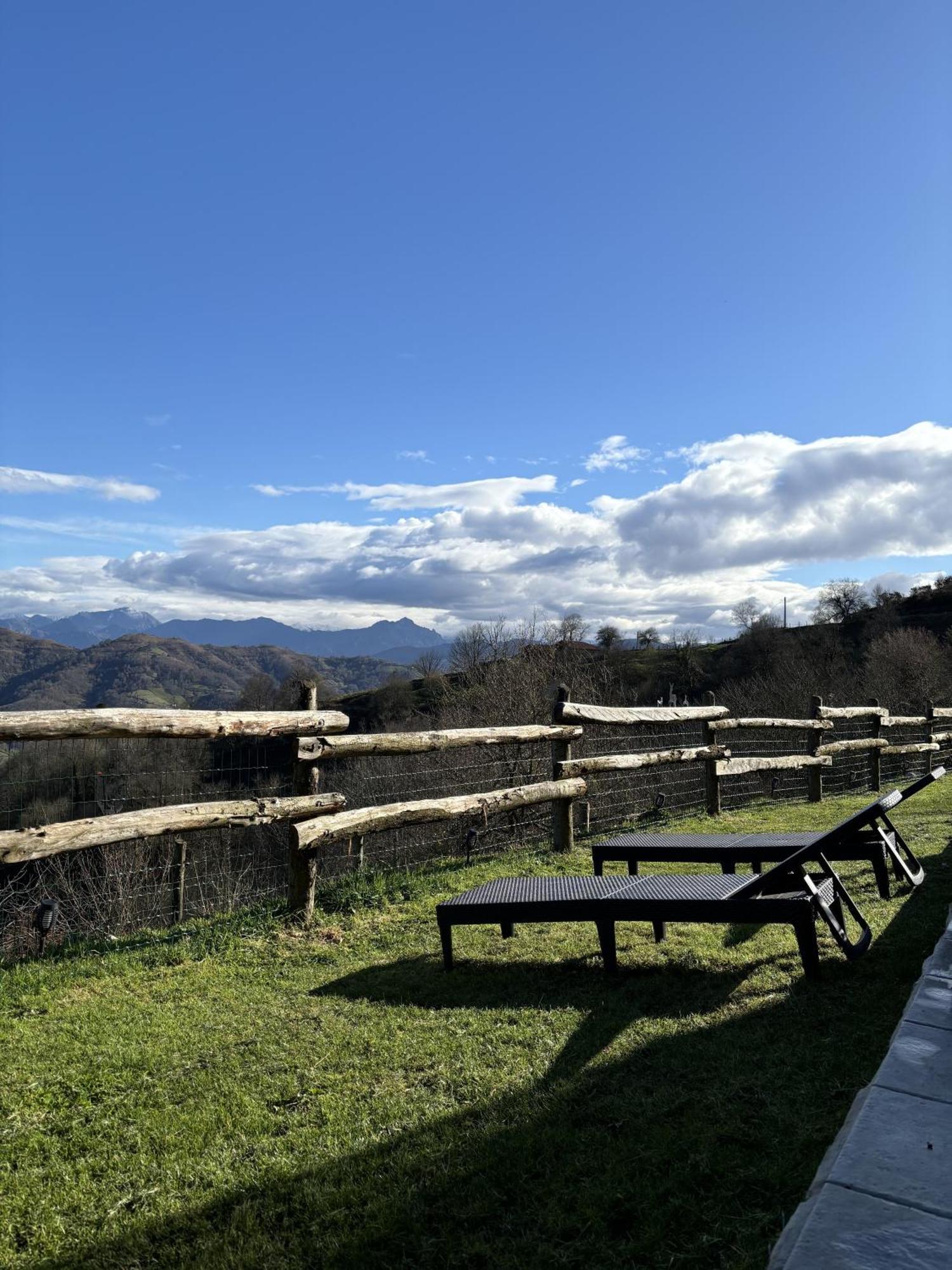 Almastur Rural Villa Siero Exteriör bild